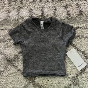 Swiftly tech cropped short sleeve